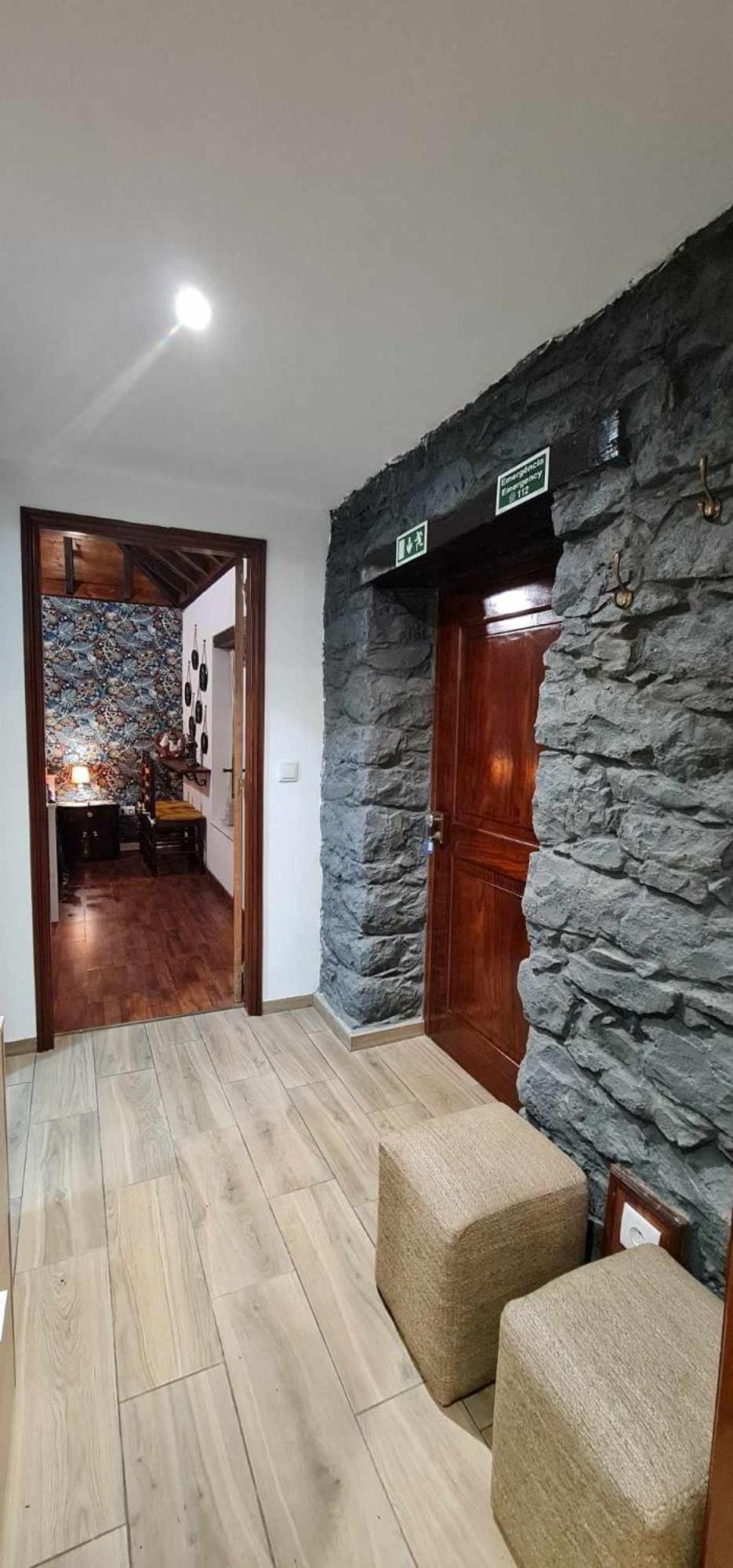 De Paz Apartment *